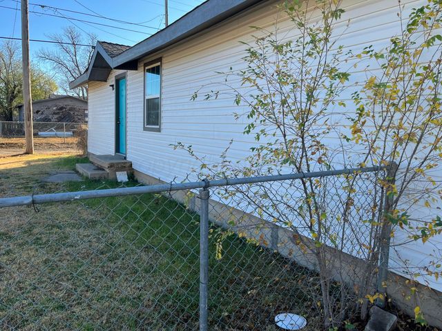 3713 CENTER Avenue, Amarillo, TX 79106