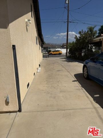 1314 Omelveny Avenue A, San Fernando, CA 91340