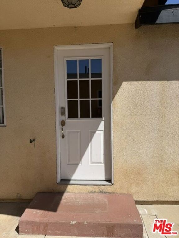 1314 Omelveny Avenue A, San Fernando, CA 91340