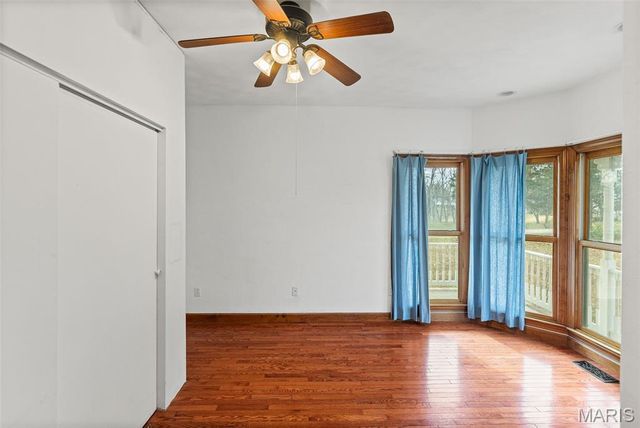 2304 N 1st Street, Fayetteville, IL 62258