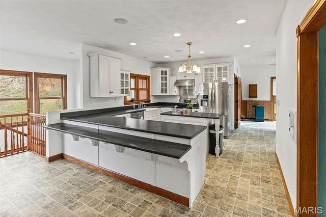 2304 N 1st Street, Fayetteville, IL 62258