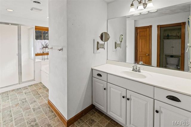 2304 N 1st Street, Fayetteville, IL 62258