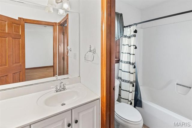 2304 N 1st Street, Fayetteville, IL 62258