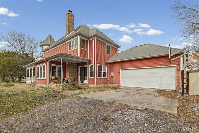 2304 N 1st Street, Fayetteville, IL 62258