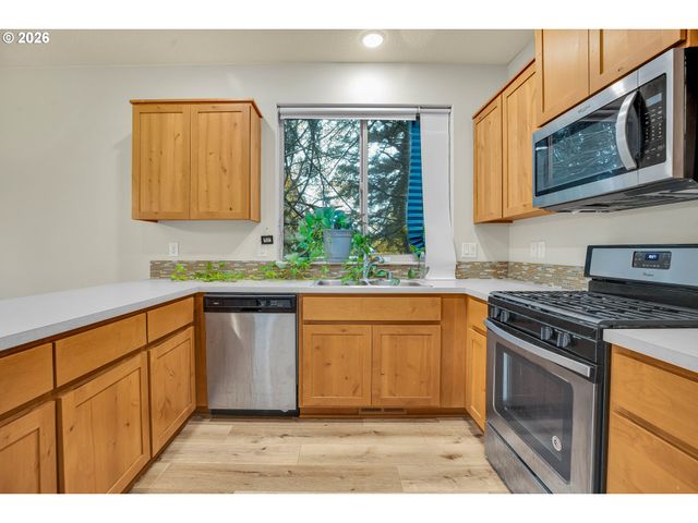 5905 Ne 56TH Cir, Vancouver, WA 98661