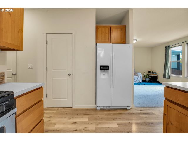 5905 Ne 56TH Cir, Vancouver, WA 98661