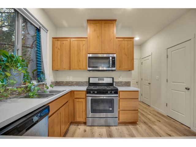 5905 Ne 56TH Cir, Vancouver, WA 98661