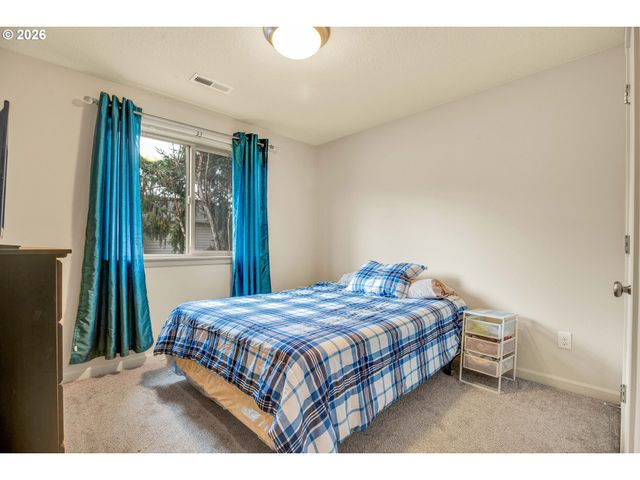 5905 Ne 56TH Cir, Vancouver, WA 98661