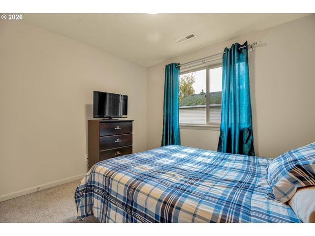 5905 Ne 56TH Cir, Vancouver, WA 98661