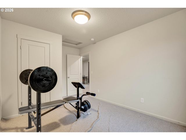 5905 Ne 56TH Cir, Vancouver, WA 98661