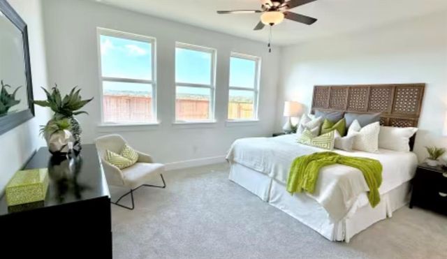 131 Sincere DR, Kyle, TX 78640