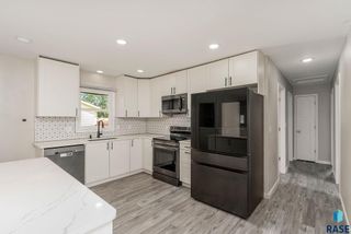 3504 S Glendale Ave Avenue, Sioux Falls, SD 57106