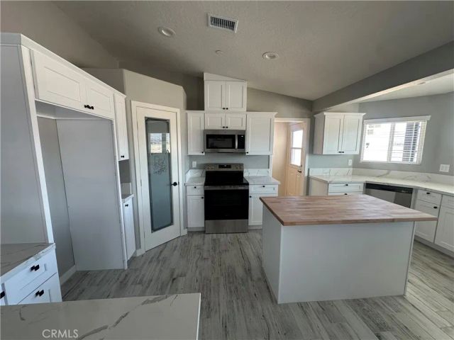 15009 Temecula Road, Apple Valley, CA 92307
