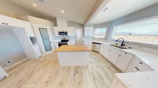 15009 Temecula Road, Apple Valley, CA 92307