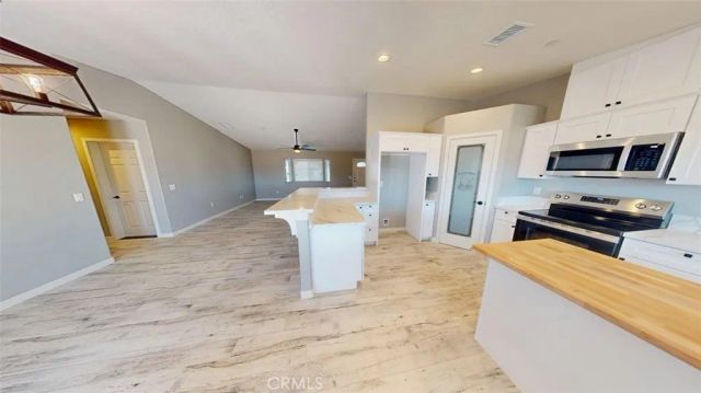 15009 Temecula Road, Apple Valley, CA 92307