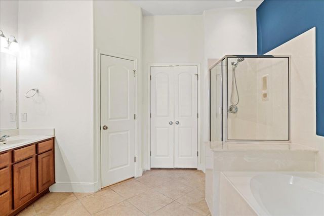 2210 Onion Creek PKWY 604, Austin, TX 78747