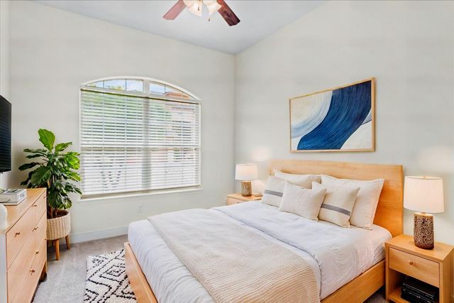 2210 Onion Creek PKWY 604, Austin, TX 78747