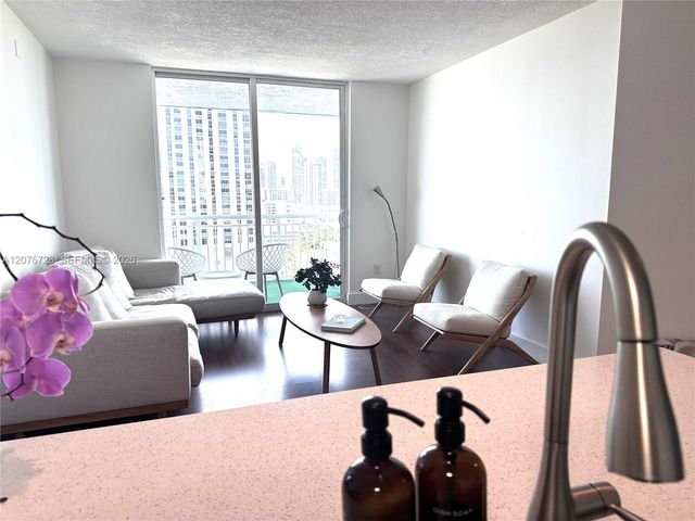 275 NE 18th Street 1810, Miami, FL 33132