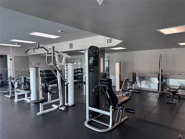 275 NE 18th Street 1810, Miami, FL 33132