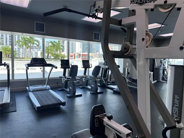 275 NE 18th Street 1810, Miami, FL 33132