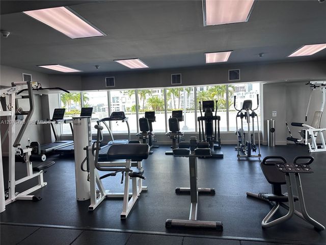 275 NE 18th Street 1810, Miami, FL 33132