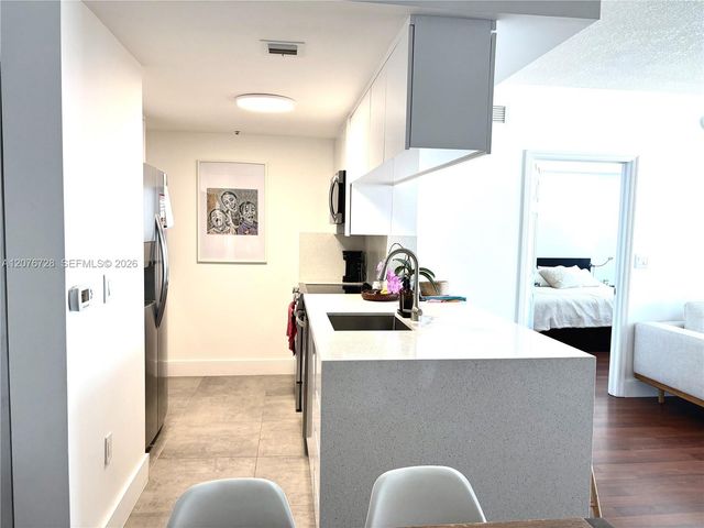 275 NE 18th Street 1810, Miami, FL 33132