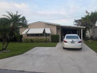 7365 SE INDEPENDENCE Avenue, Hobe Sound, FL 33455