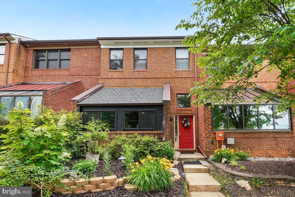 20526 SUMMERSONG LN, Germantown, MD 20874