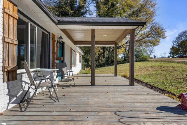 322 Sequoia Drive, Spartanburg, SC 29302