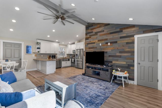 322 Sequoia Drive, Spartanburg, SC 29302