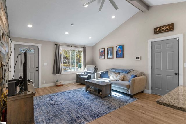 322 Sequoia Drive, Spartanburg, SC 29302