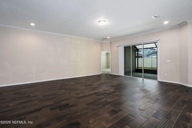 319 NORTHSIDE Drive S, Jacksonville, FL 32218