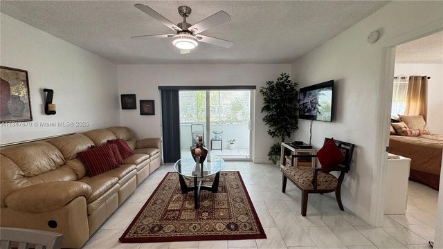 7200 NW 5th Ct 208, Margate, FL 33063
