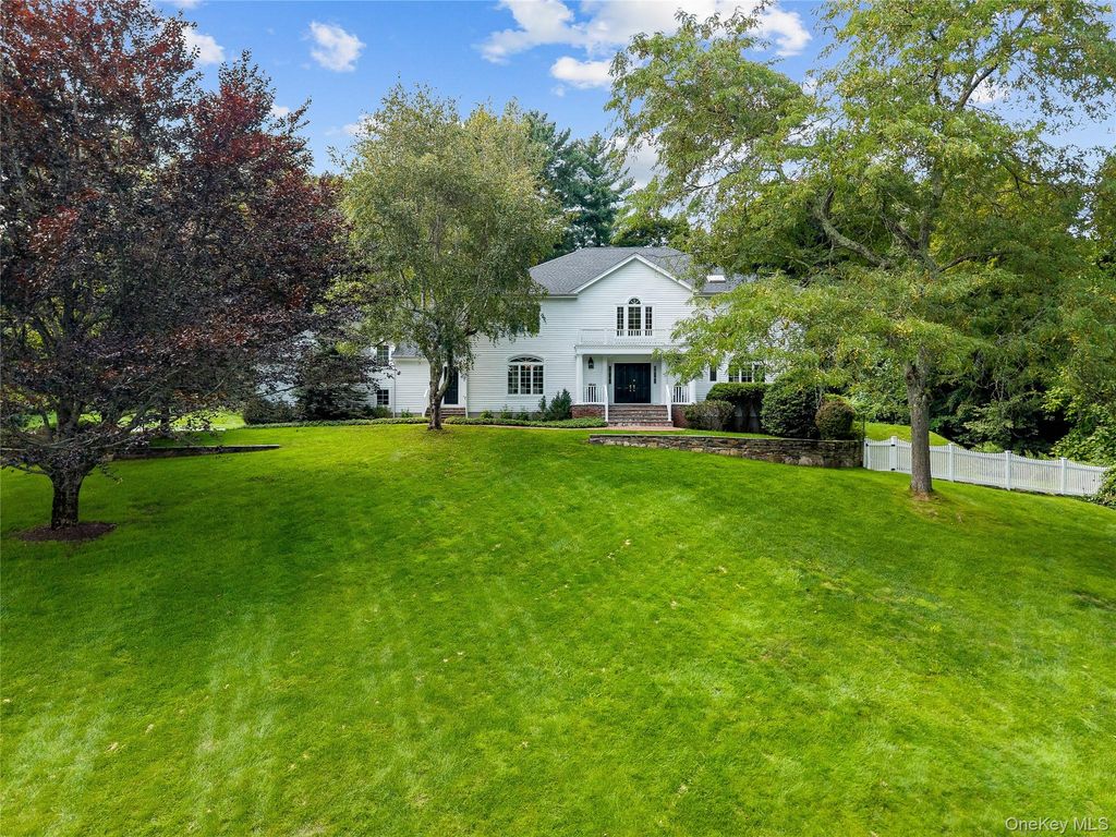 218 McLain Street, Bedford Corners, NY 10549 — exterior