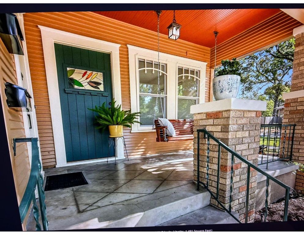 106 E 35th ST, Austin, TX 78705