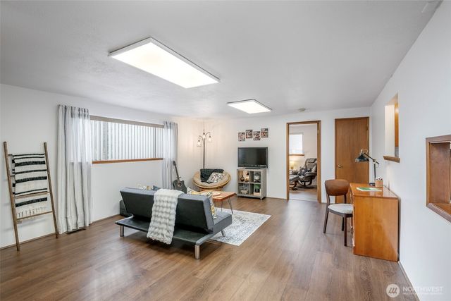 4901 E McKinley Avenue, Tacoma, WA 98404