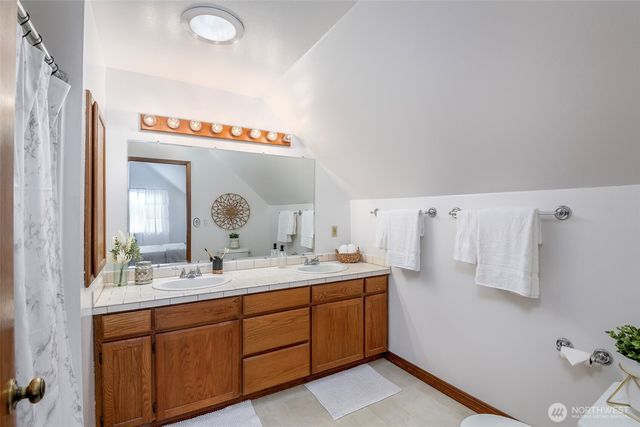 4901 E McKinley Avenue, Tacoma, WA 98404