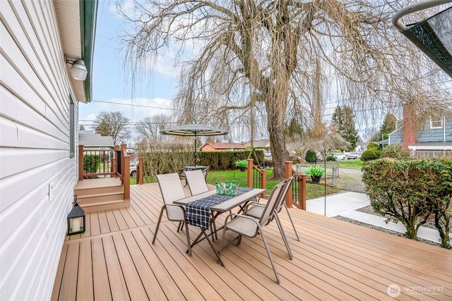 4901 E McKinley Avenue, Tacoma, WA 98404