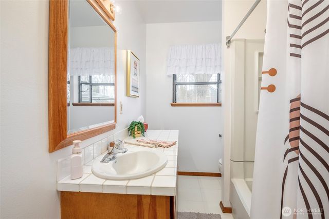 4901 E McKinley Avenue, Tacoma, WA 98404