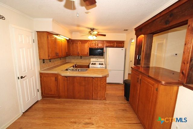 2203 Crescent Drive, Copperas Cove, TX 76522
