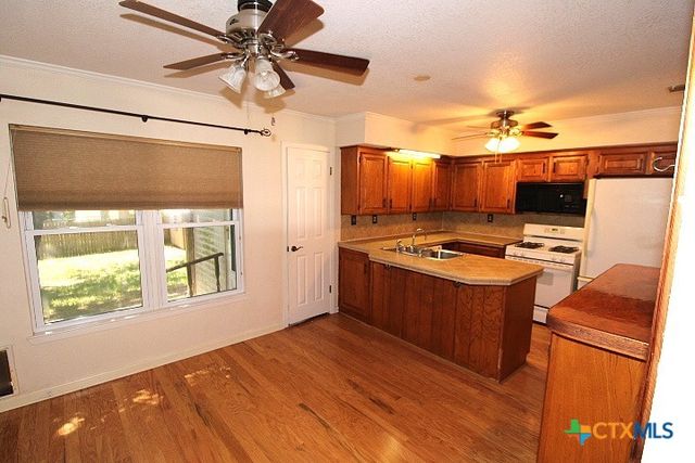 2203 Crescent Drive, Copperas Cove, TX 76522