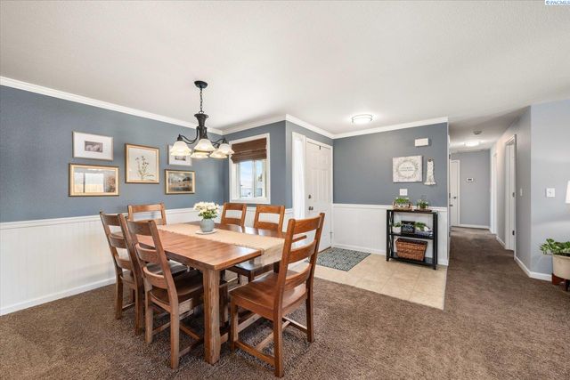 6611 Fenway Dr, Pasco, WA 99301