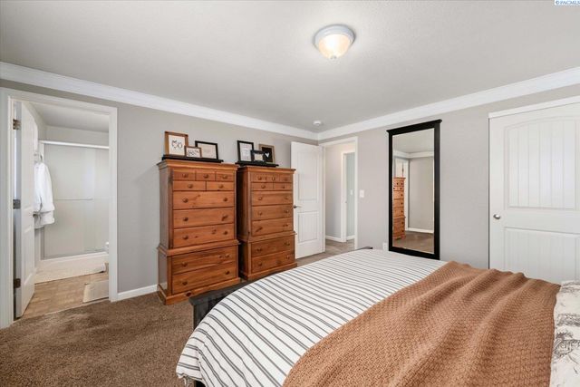 6611 Fenway Dr, Pasco, WA 99301