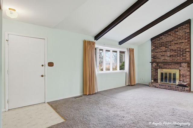 4911 W Bromley Drive, Mchenry, IL 60050