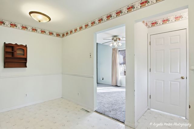 4911 W Bromley Drive, Mchenry, IL 60050