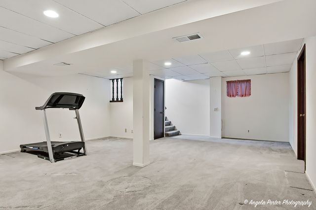 4911 W Bromley Drive, Mchenry, IL 60050