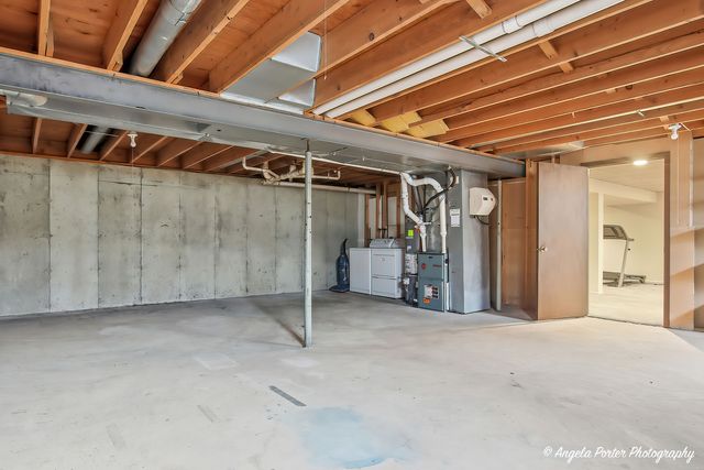 4911 W Bromley Drive, Mchenry, IL 60050