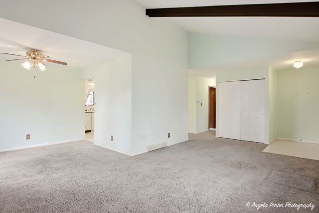 4911 W Bromley Drive, Mchenry, IL 60050