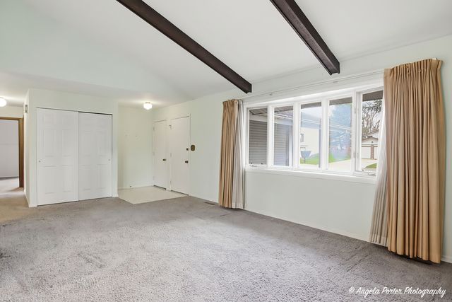 4911 W Bromley Drive, Mchenry, IL 60050