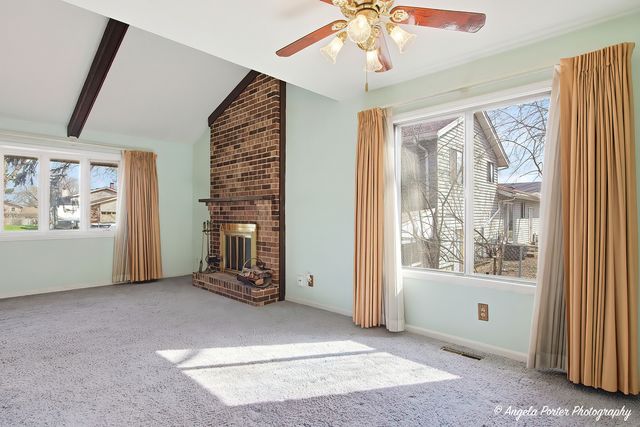 4911 W Bromley Drive, Mchenry, IL 60050